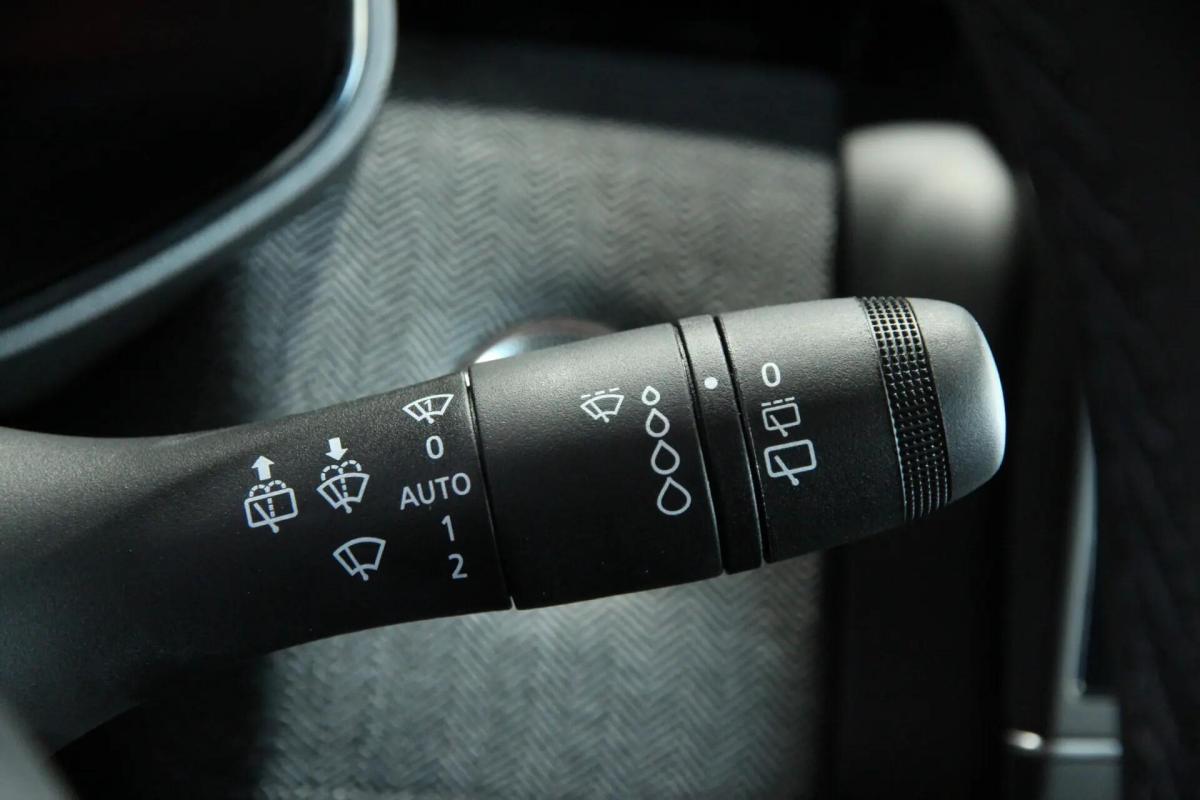 renault-clio-2024-gpl-999cc