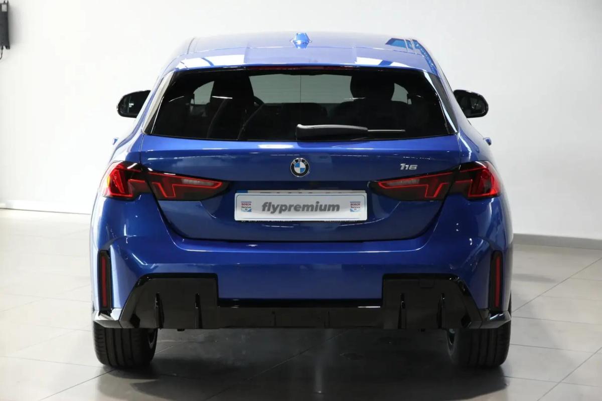 bmw-serie-1-2025-gasolina-1499cc
