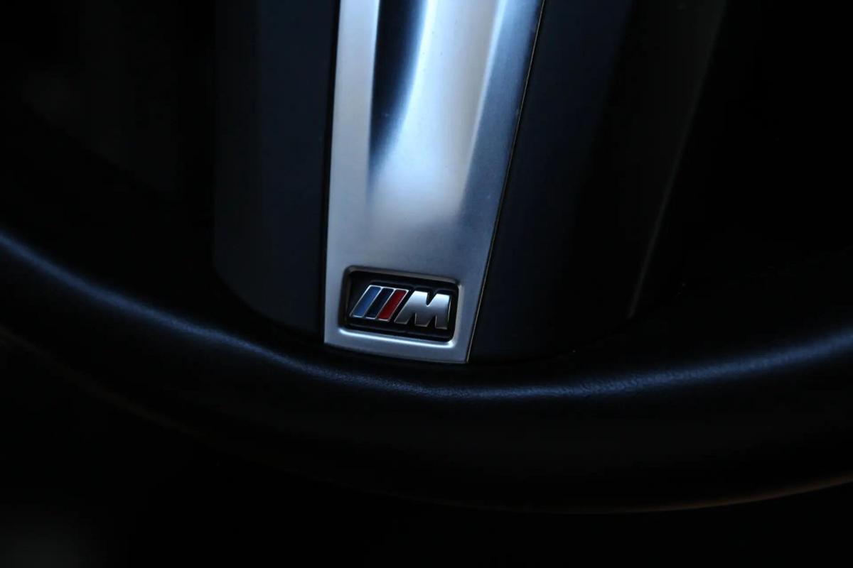 bmw-serie-3-330e-2023-hibrido-a-gasolina-1998cc