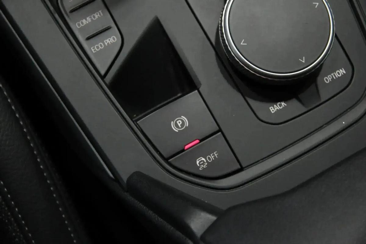 bmw-serie-1-2021-gasolina-1499cc