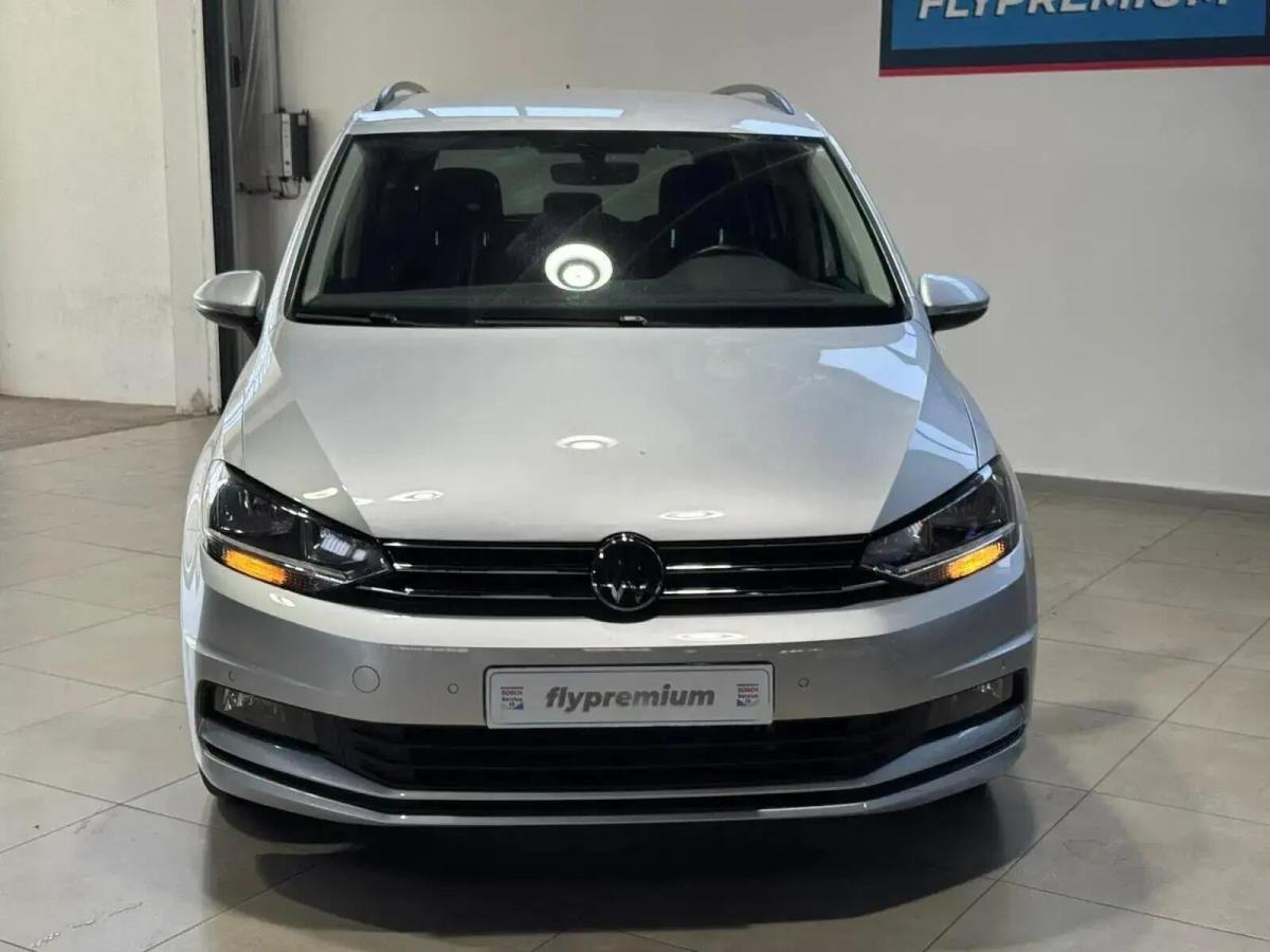 volkswagen-touran-2022-diesel-1968cc