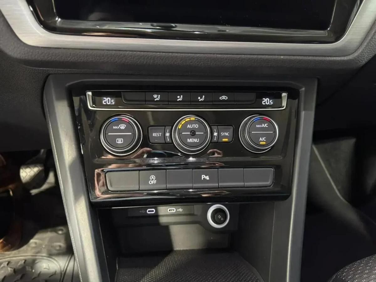 volkswagen-touran-2022-diesel-1968cc