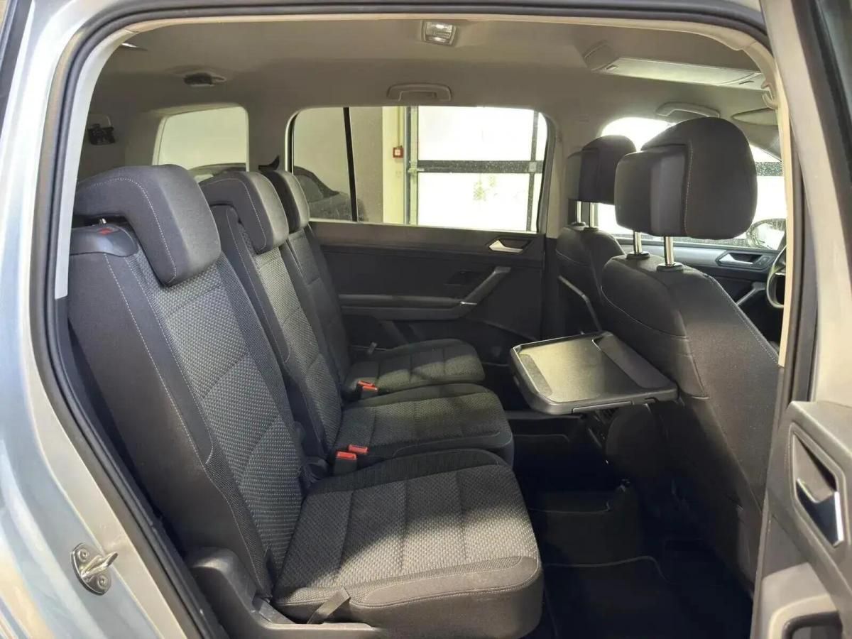 volkswagen-touran-2022-diesel-1968cc