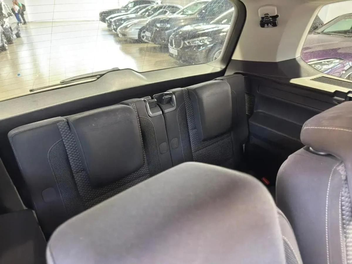 volkswagen-touran-2022-diesel-1968cc
