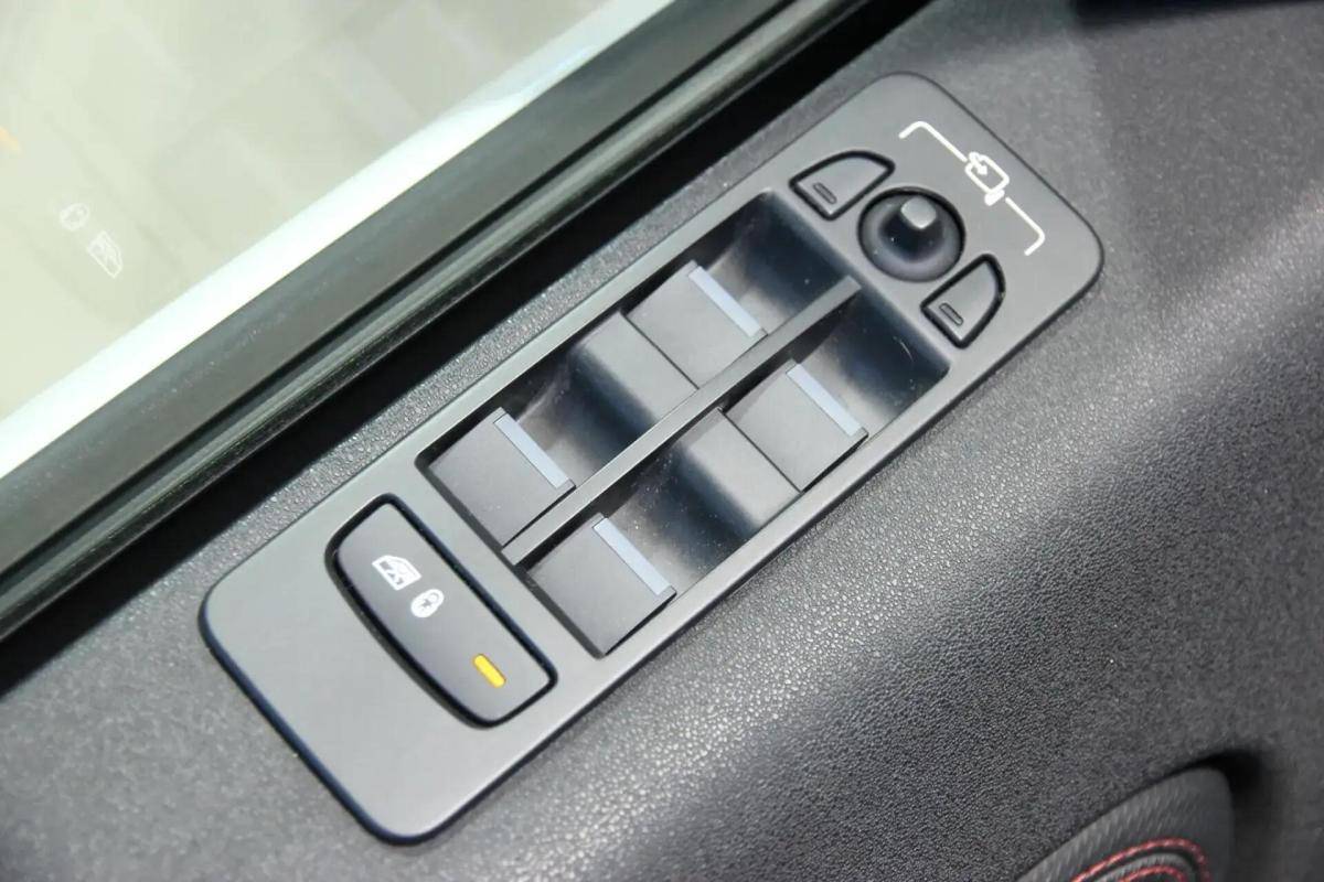 land-rover-discovery-sport-2020-diesel-1999cc