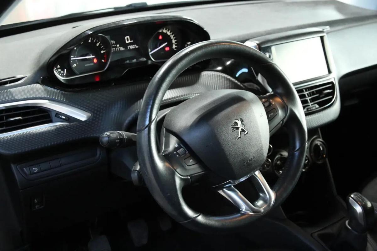 peugeot-208-2018-gasolina-1199cc