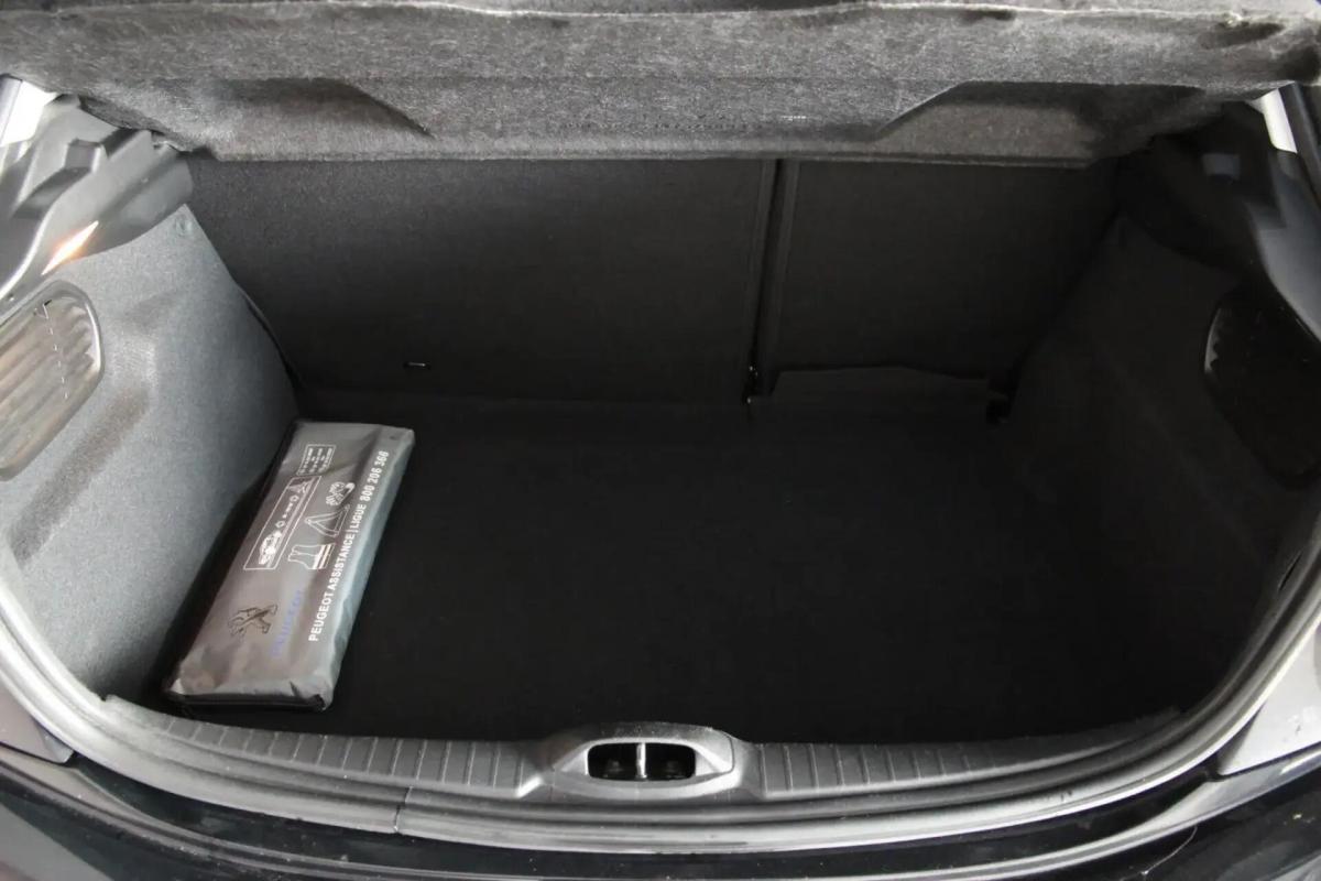 peugeot-208-2018-gasolina-1199cc