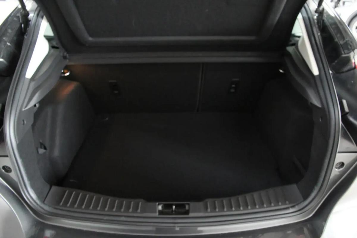 ford-focus-2018-gasolina-998cc