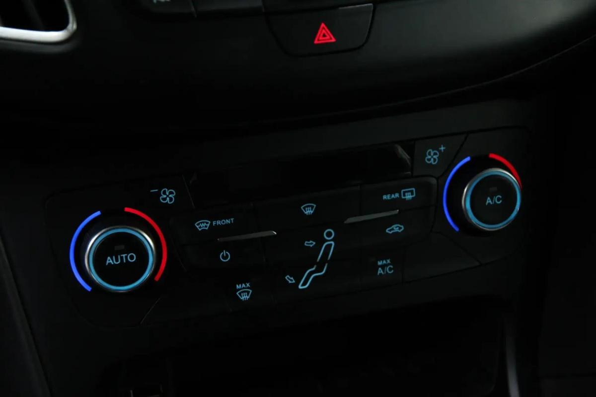 ford-focus-2018-gasolina-998cc