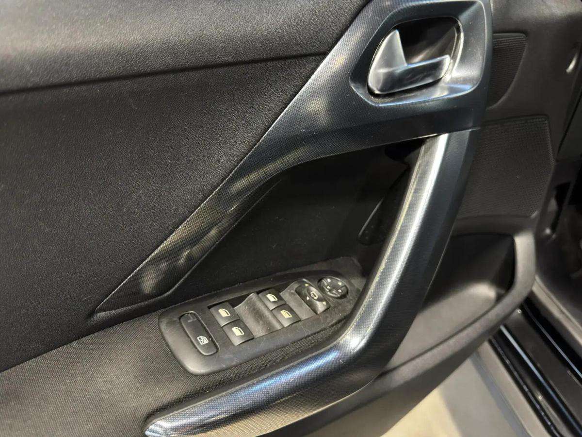 peugeot-2008-2014-gasolina-1199cc