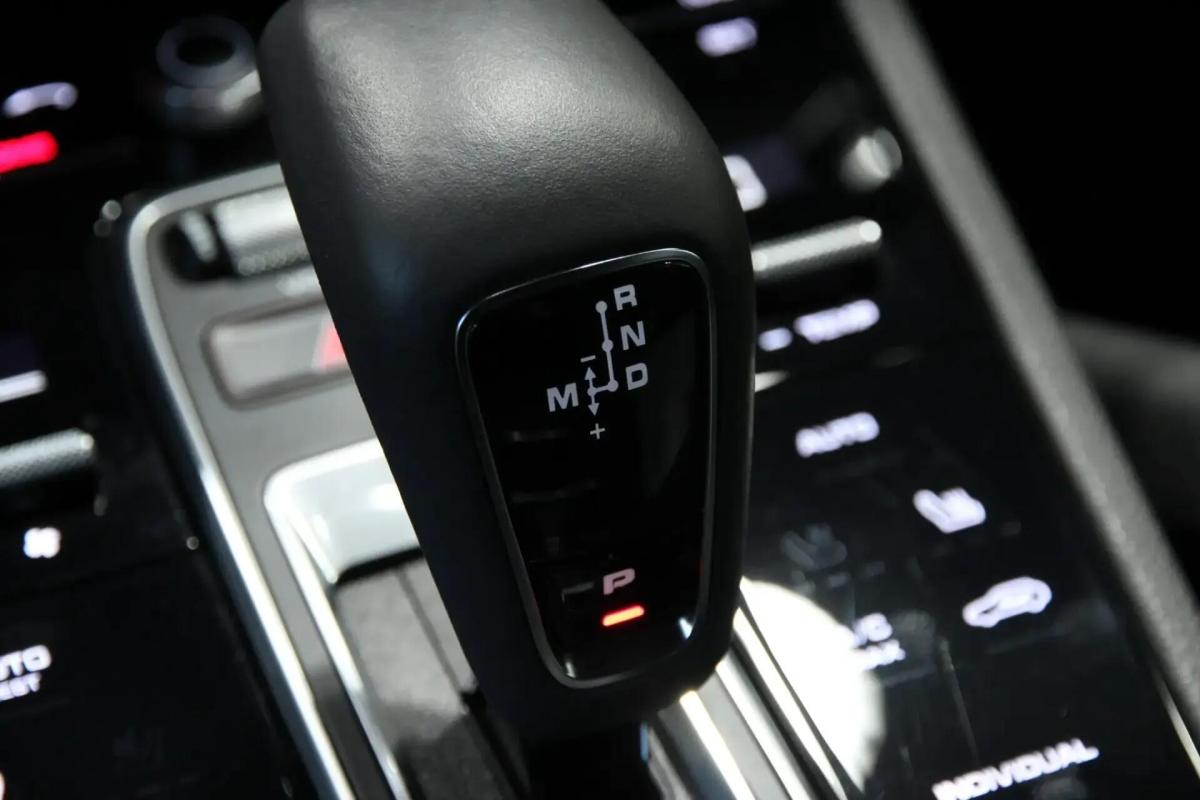 porsche-cayenne-2022-hibrido-a-gasolina-2995cc