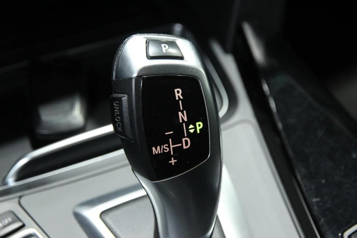 bmw-serie-3-318d-2019-diesel-1995cc
