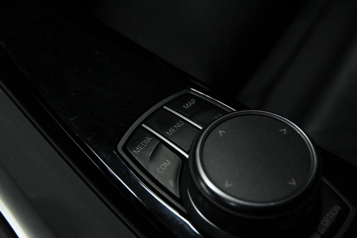 bmw-serie-3-318d-2019-diesel-1995cc