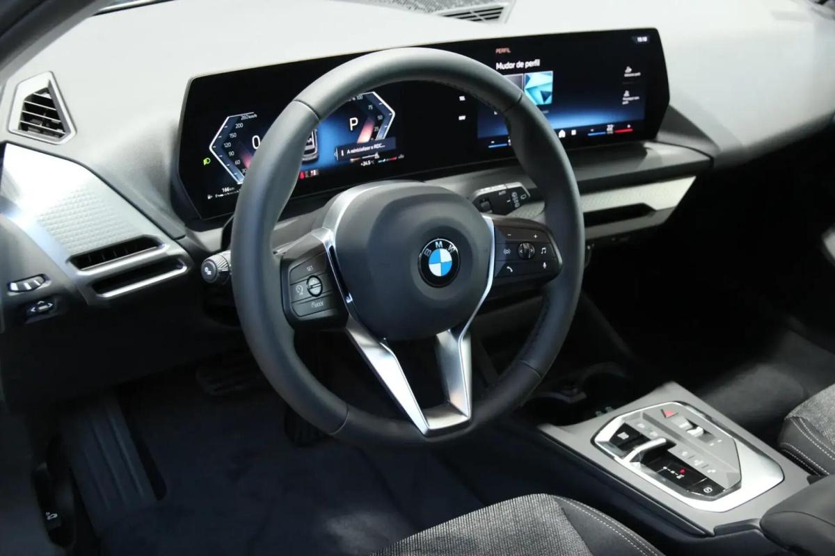 bmw-serie-1-2025-gasolina-1499cc