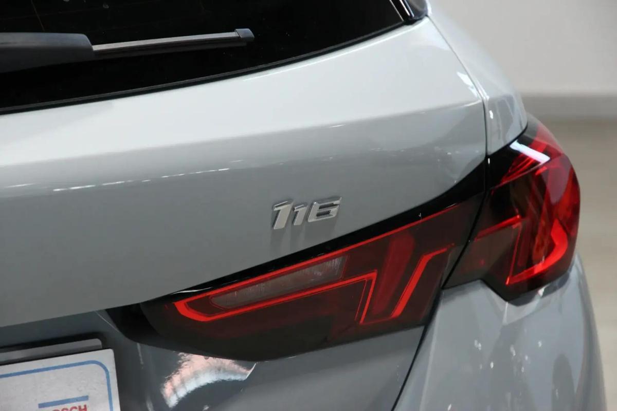 bmw-serie-1-2025-gasolina-1499cc