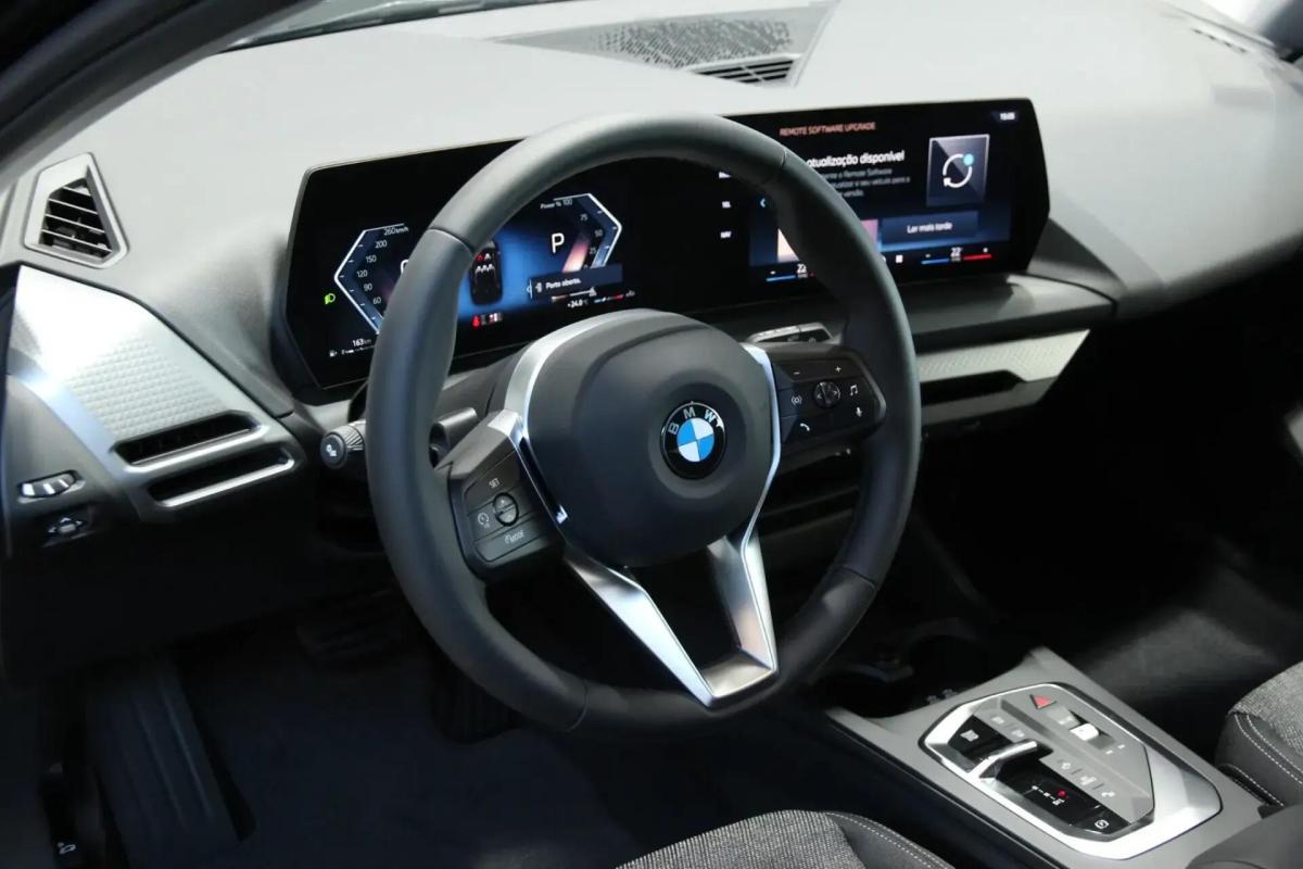 bmw-serie-1-2025-gasolina-1499cc
