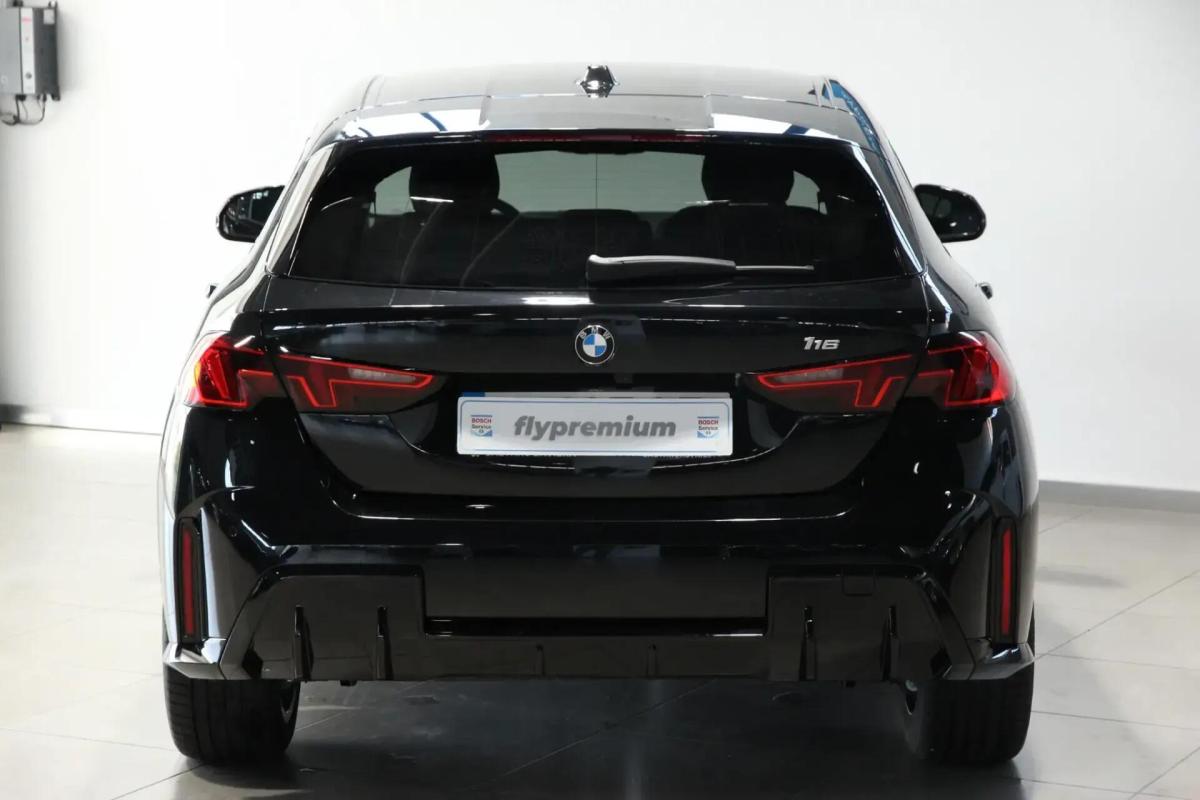 bmw-serie-1-2025-gasolina-1499cc