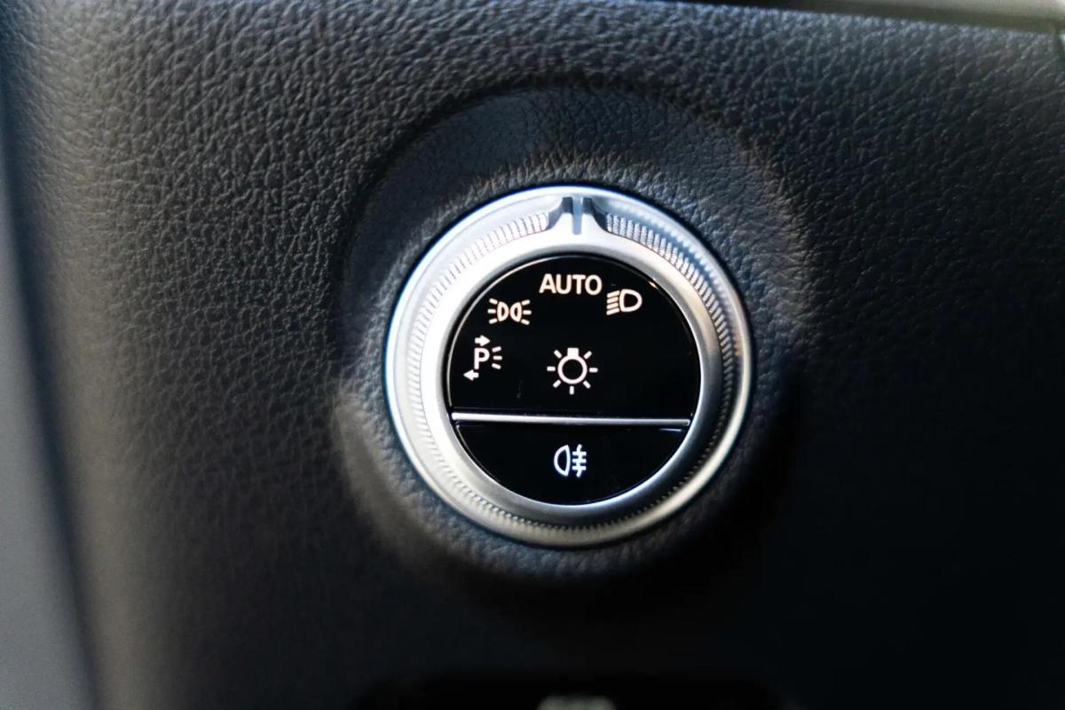 mercedes-benz-classe-c-2022-hibrido-a-gasolina-1999cc
