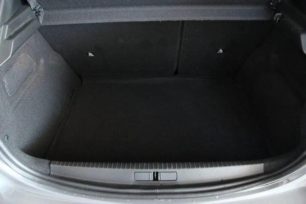 peugeot-208-2024-gasolina-1199cc