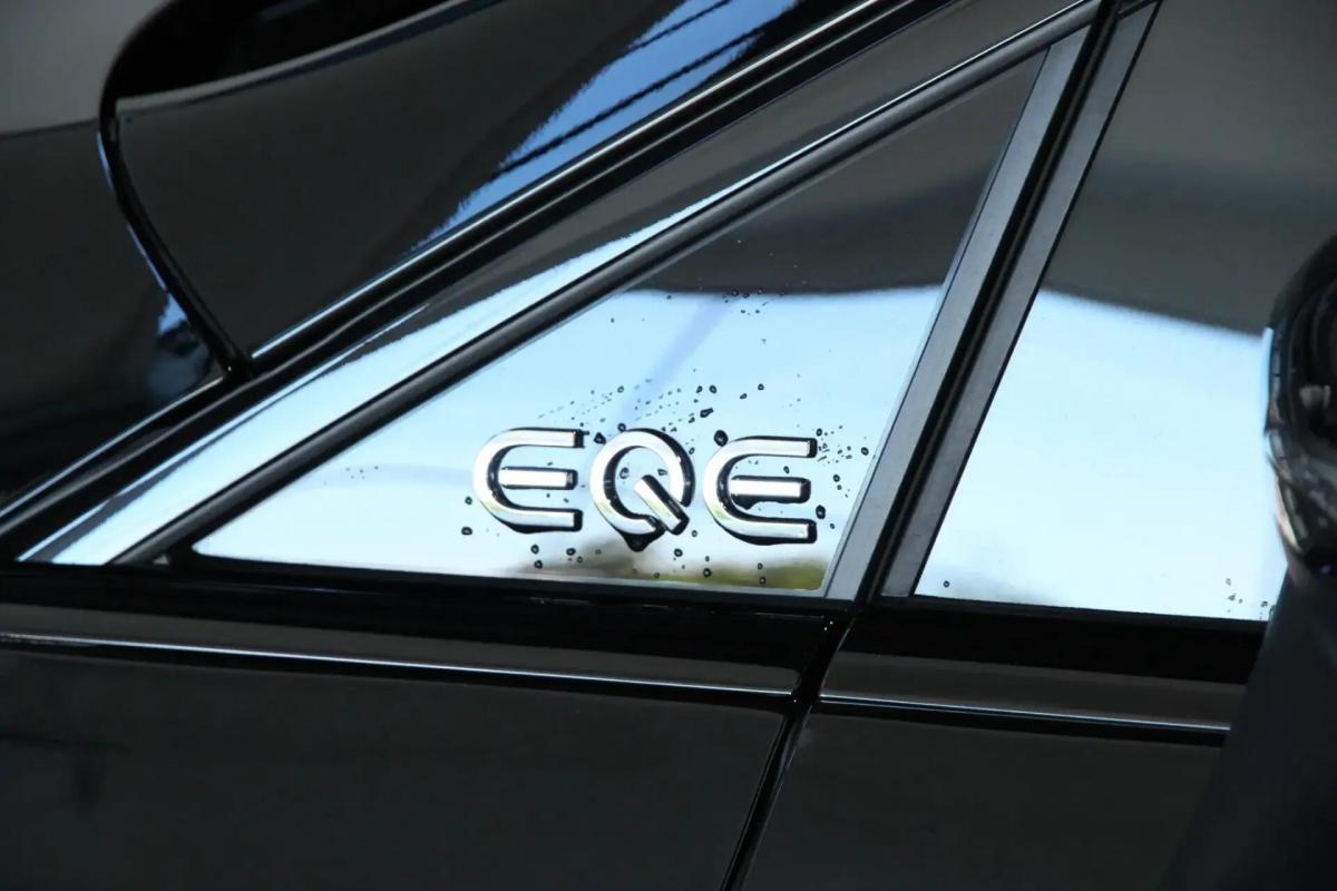 mercedes-benz-eqe-2023-eletrico-0cc