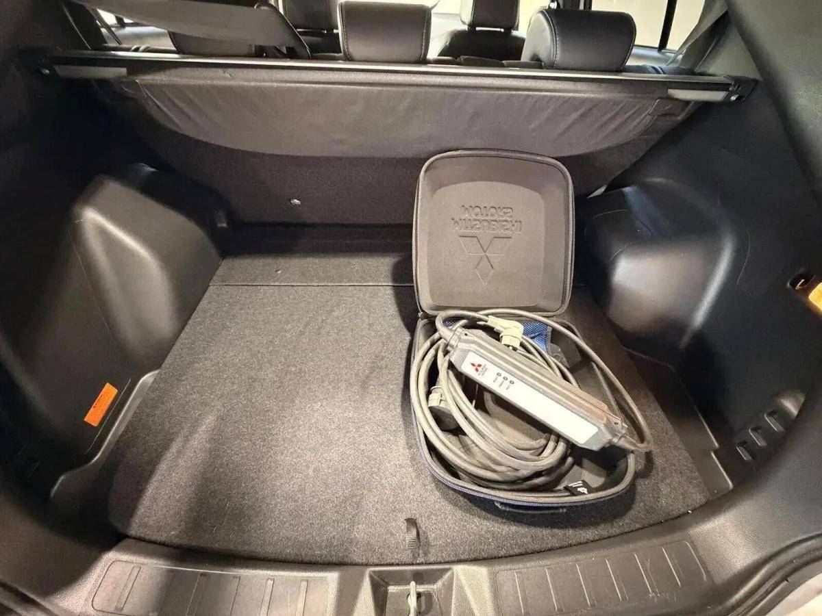 mitsubishi-eclipse-cross-2022-hibrido-a-gasolina-2360cc