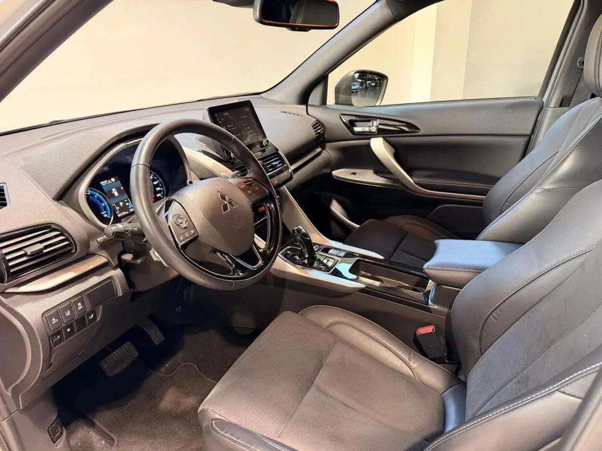 mitsubishi-eclipse-cross-2022-hibrido-a-gasolina-2360cc