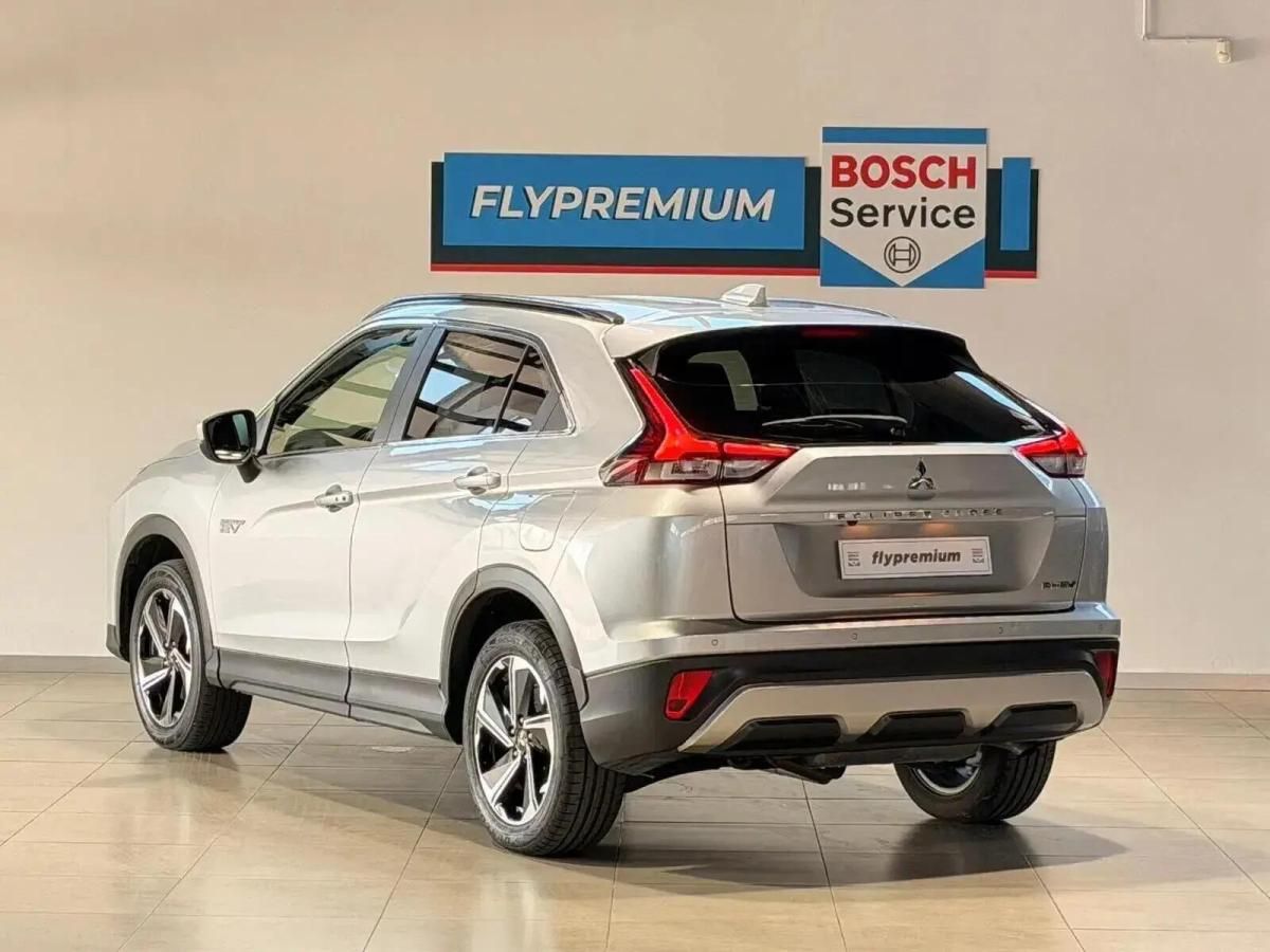 mitsubishi-eclipse-cross-2022-hibrido-a-gasolina-2360cc