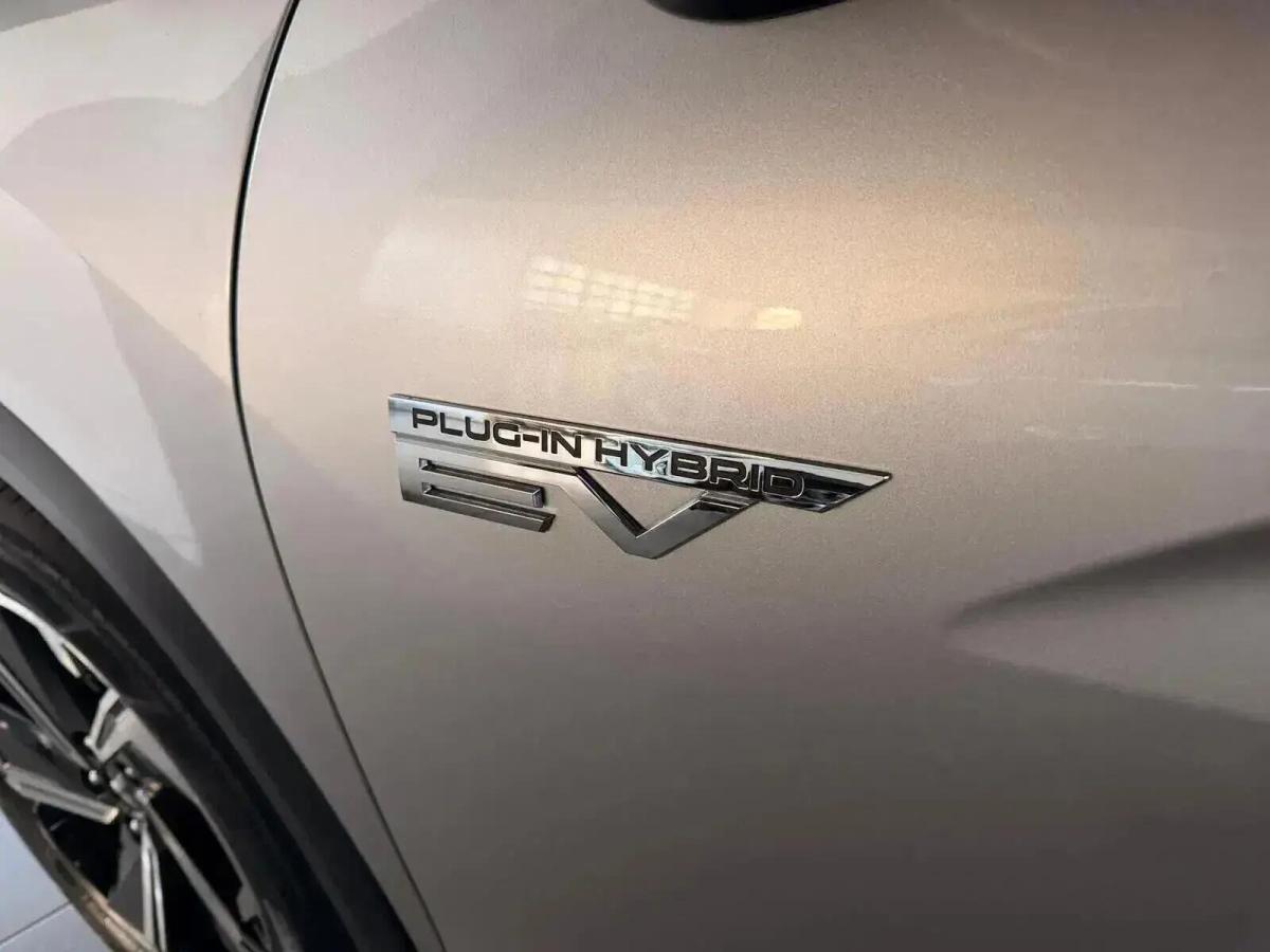 mitsubishi-eclipse-cross-2022-hibrido-a-gasolina-2360cc