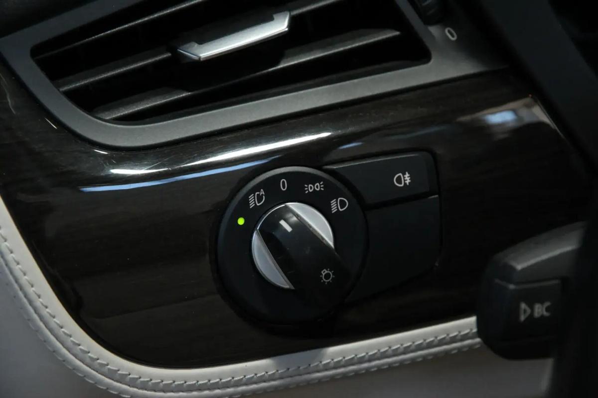 bmw-z4-2010-gasolina-2497cc