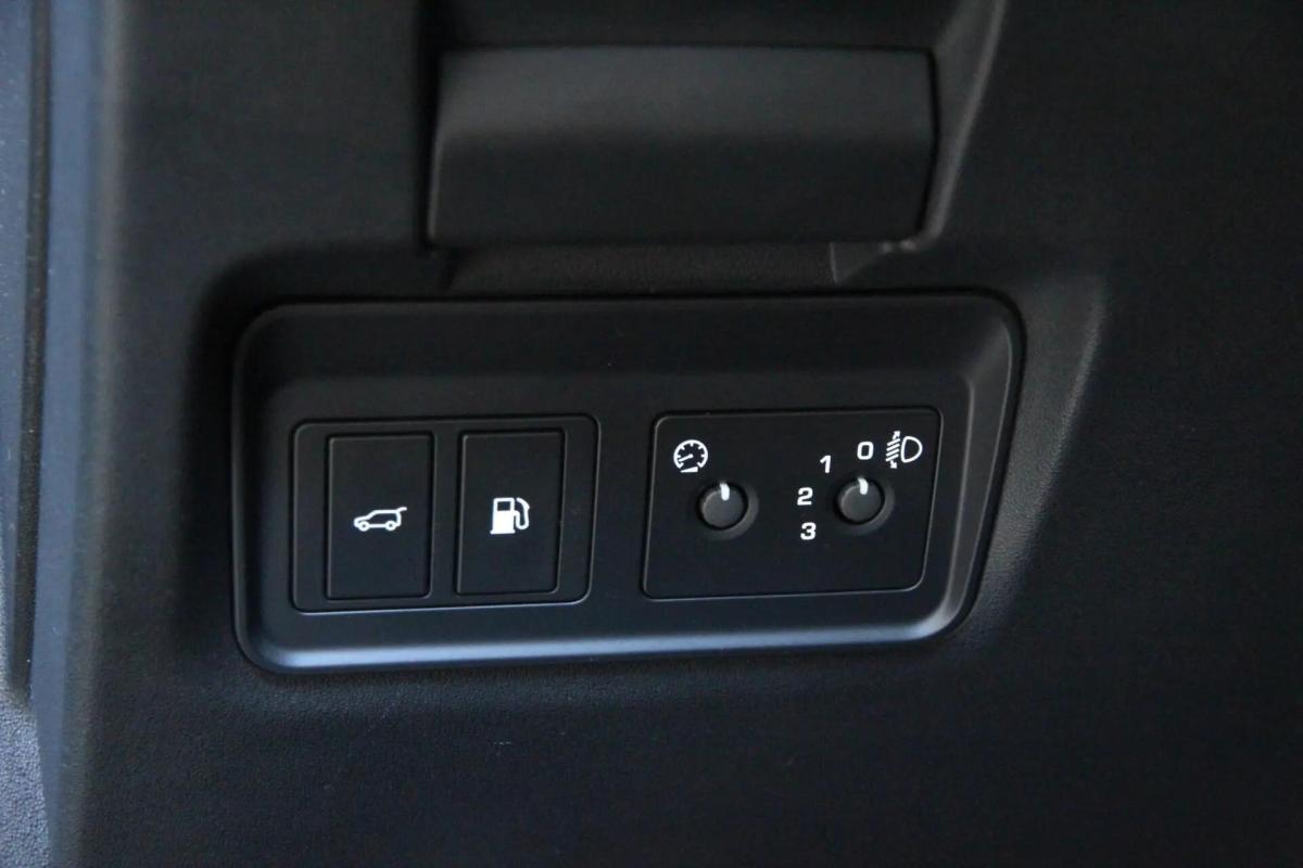 land-rover-discovery-sport-2024-hibrido-a-gasolina-1497cc
