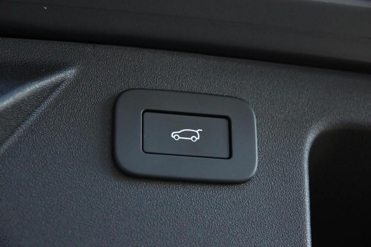 land-rover-discovery-sport-2024-hibrido-a-gasolina-1497cc