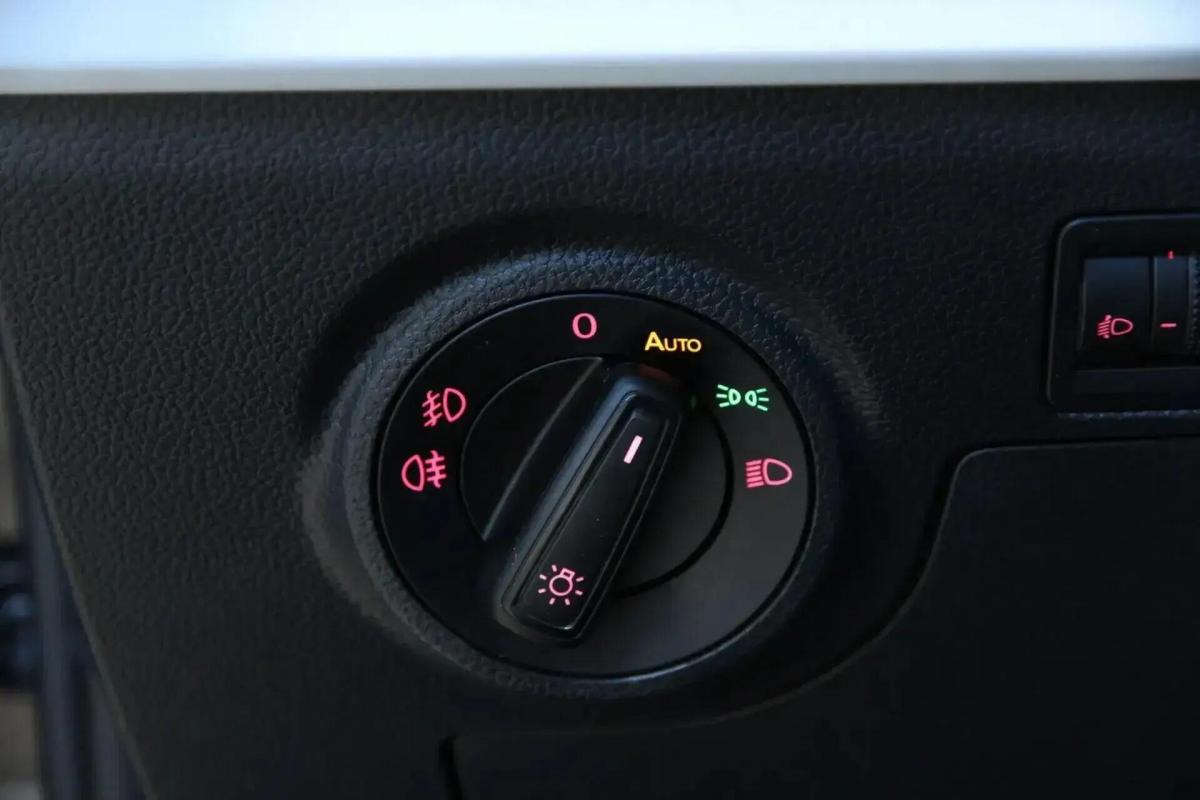 seat-arona-2024-gasolina-999cc