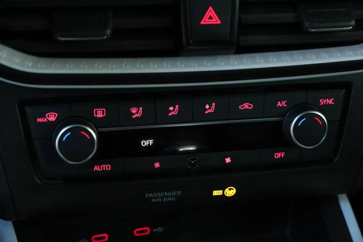 seat-arona-2024-gasolina-999cc
