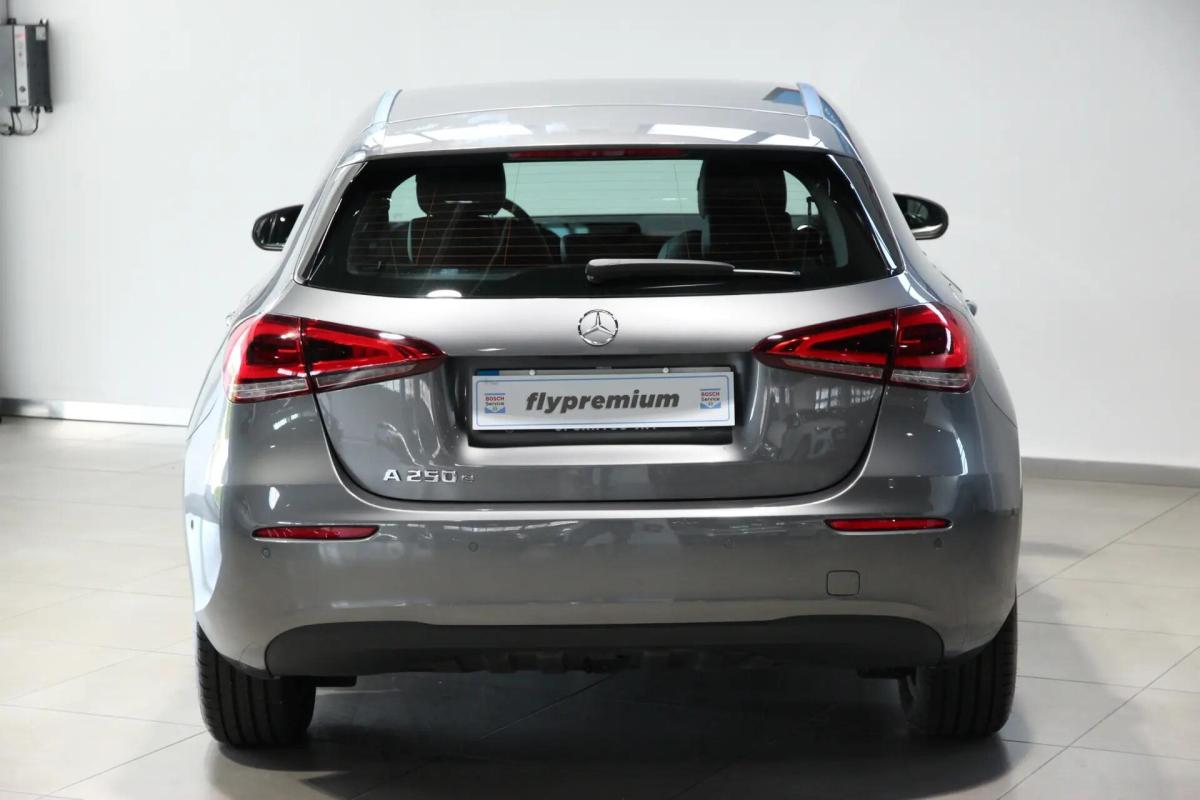 mercedes-benz-classe-a-a-250-e-2021-hibrido-a-gasolina-1332cc