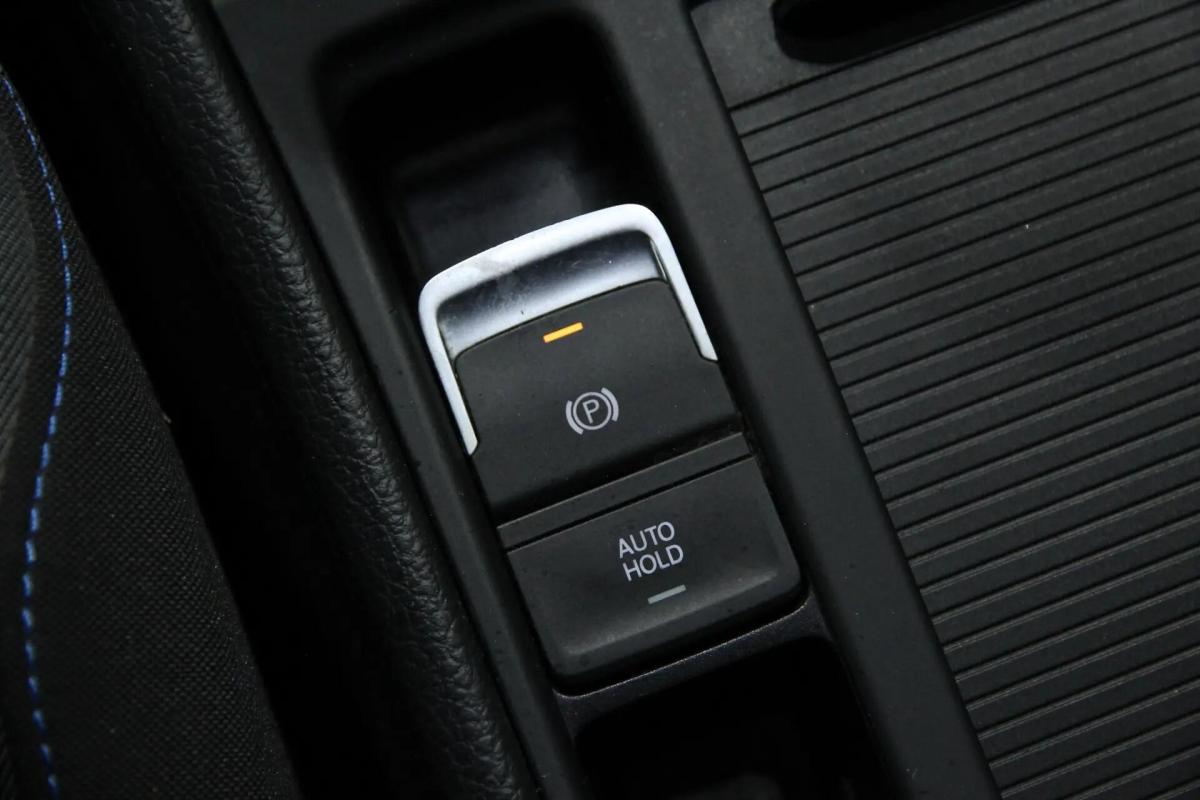 volkswagen-golf-2020-diesel-1598cc