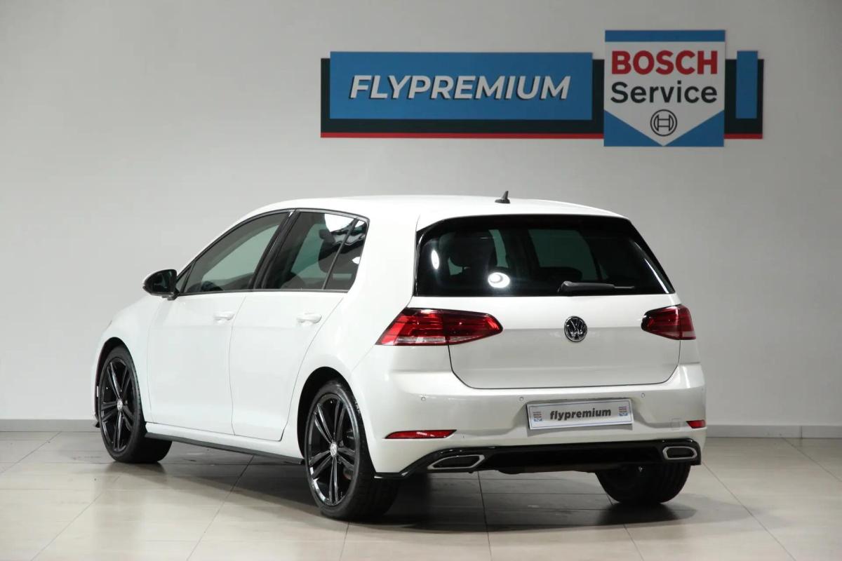 volkswagen-golf-2020-diesel-1598cc