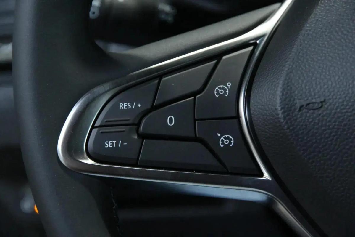 renault-clio-2024-gpl-999cc