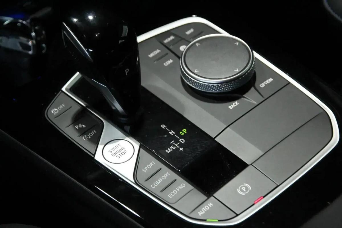 bmw-serie-2-2023-diesel-1496cc