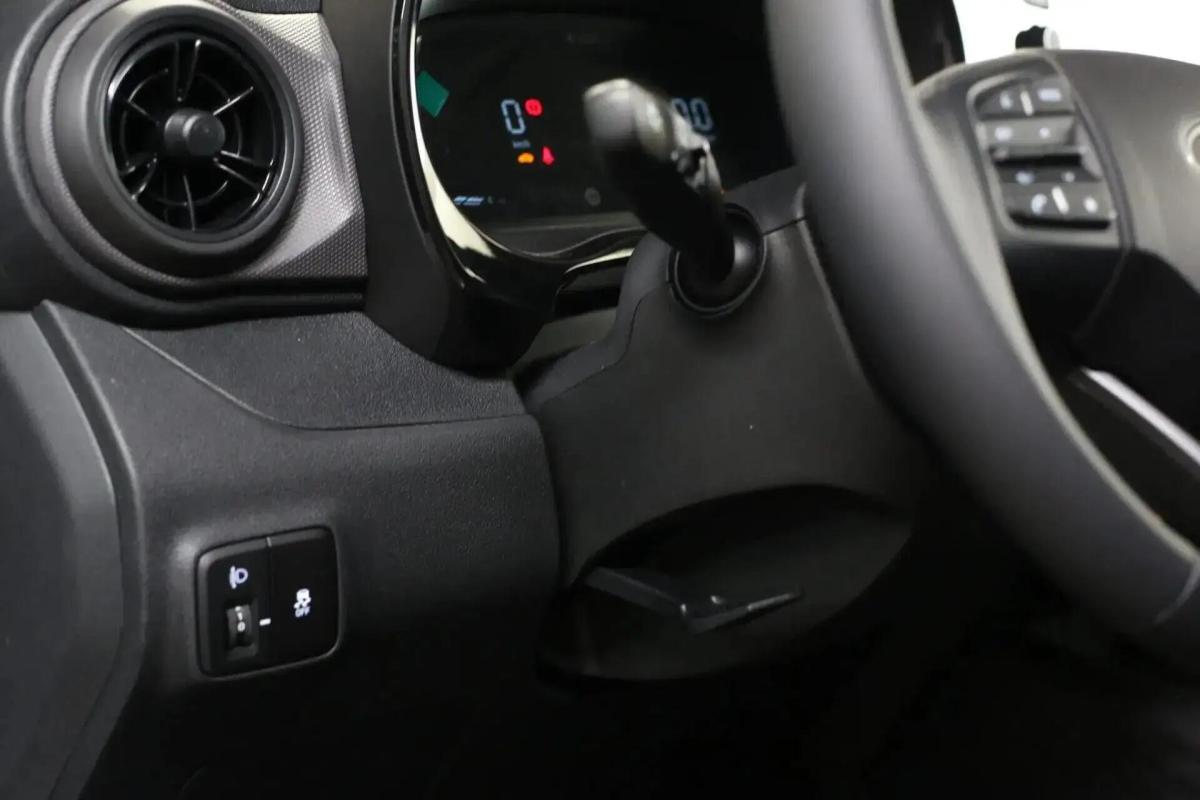 hyundai-i10-2024-gasolina-998cc