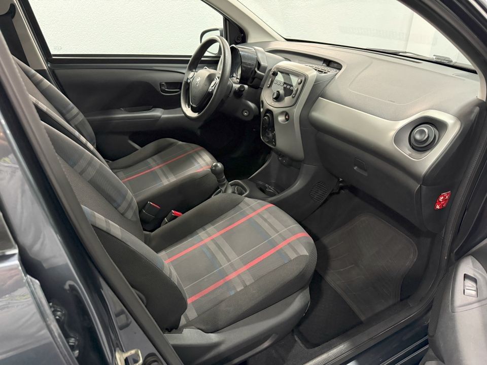 peugeot-108-2016-gasolina-998cc