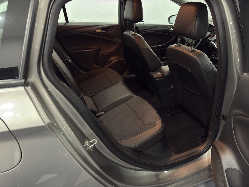 opel-astra-sport-tourer-2016-diesel-1598cc