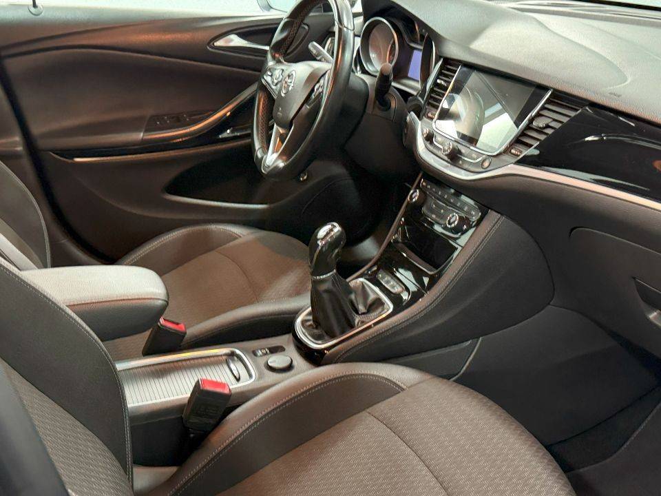 opel-astra-sport-tourer-2016-diesel-1598cc