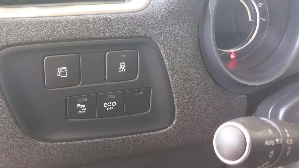 citroen-c4-2016-diesel-1560cc