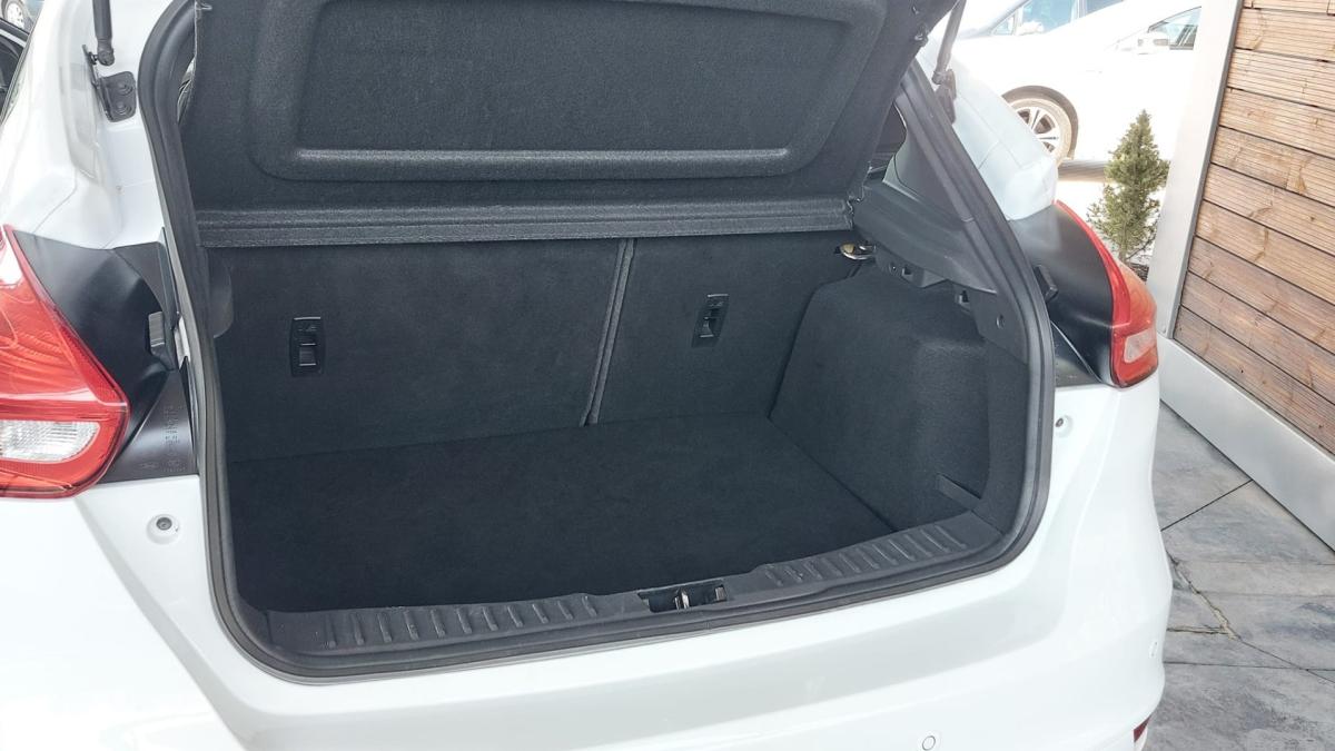 ford-focus-2018-gasolina-1499cc