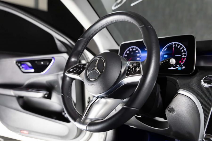 mercedes-benz-classe-c-2022-hibrido-a-gasolina-1999cc