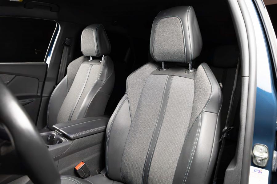peugeot-3008-2023-hibrido-a-gasolina-1598cc