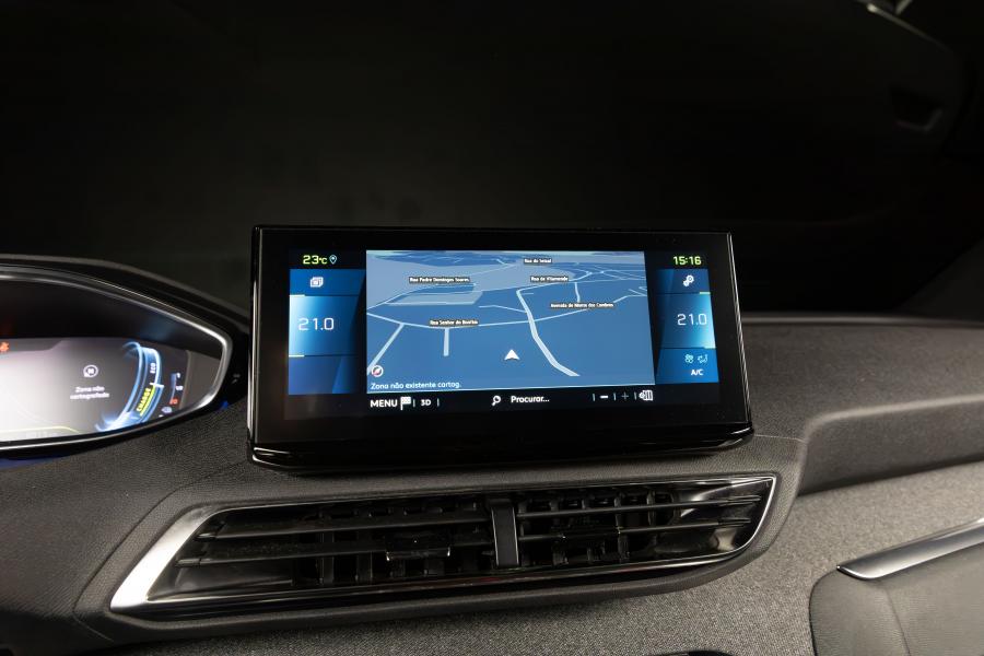 peugeot-3008-2023-hibrido-a-gasolina-1598cc
