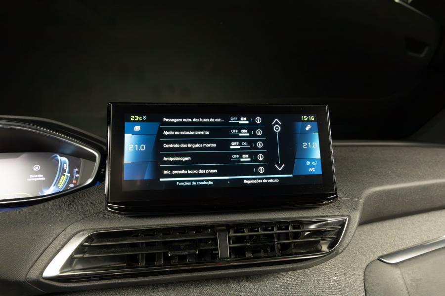 peugeot-3008-2023-hibrido-a-gasolina-1598cc