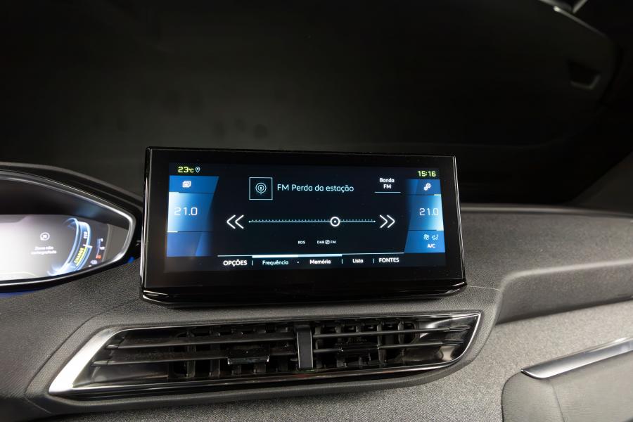 peugeot-3008-2023-hibrido-a-gasolina-1598cc