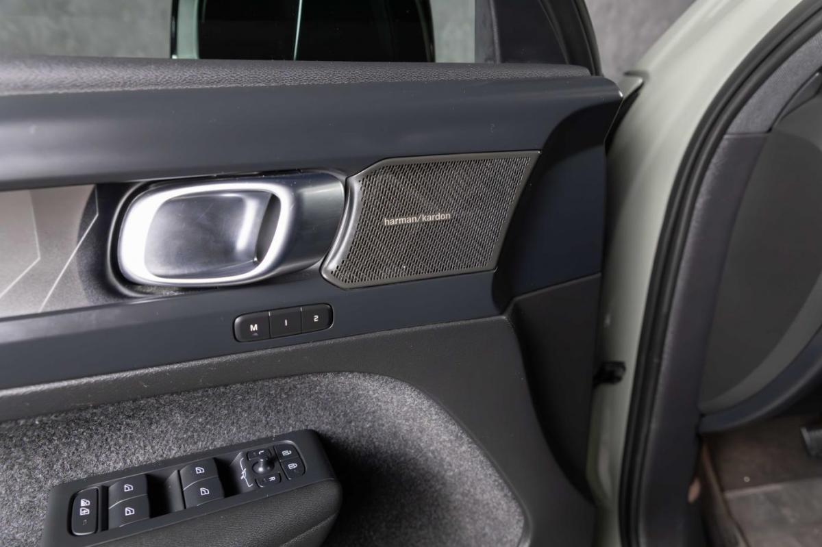 volvo-c40-2023-eletrico-0cc